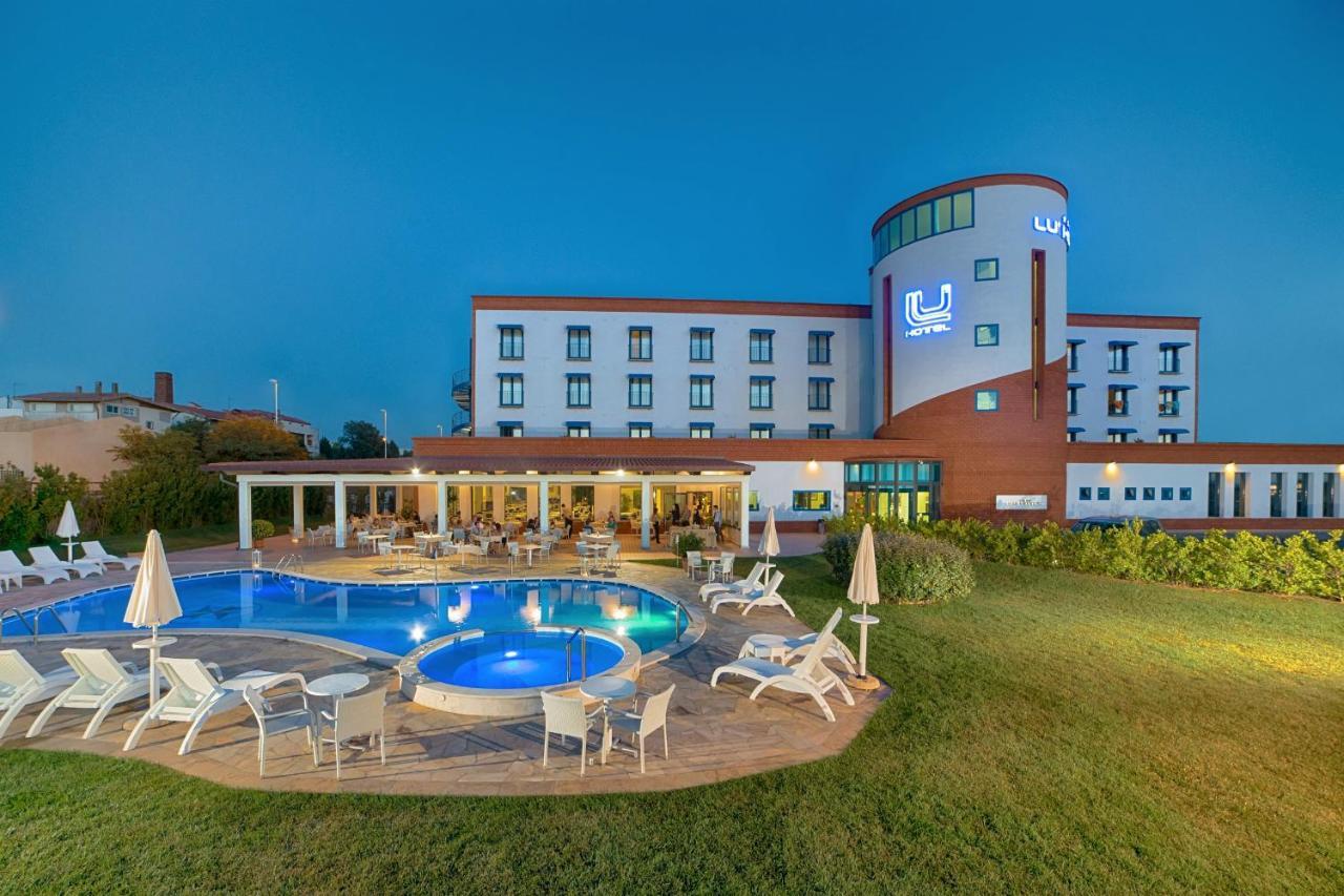 Lu' Hotel Carbonia Exteriör bild